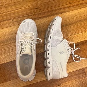 On Cloud Shoes, white, size US W7
